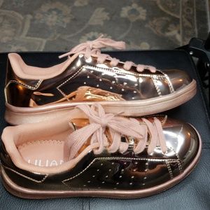💋 Liliana Sz 8 Patent Rose Gold Sneakers.